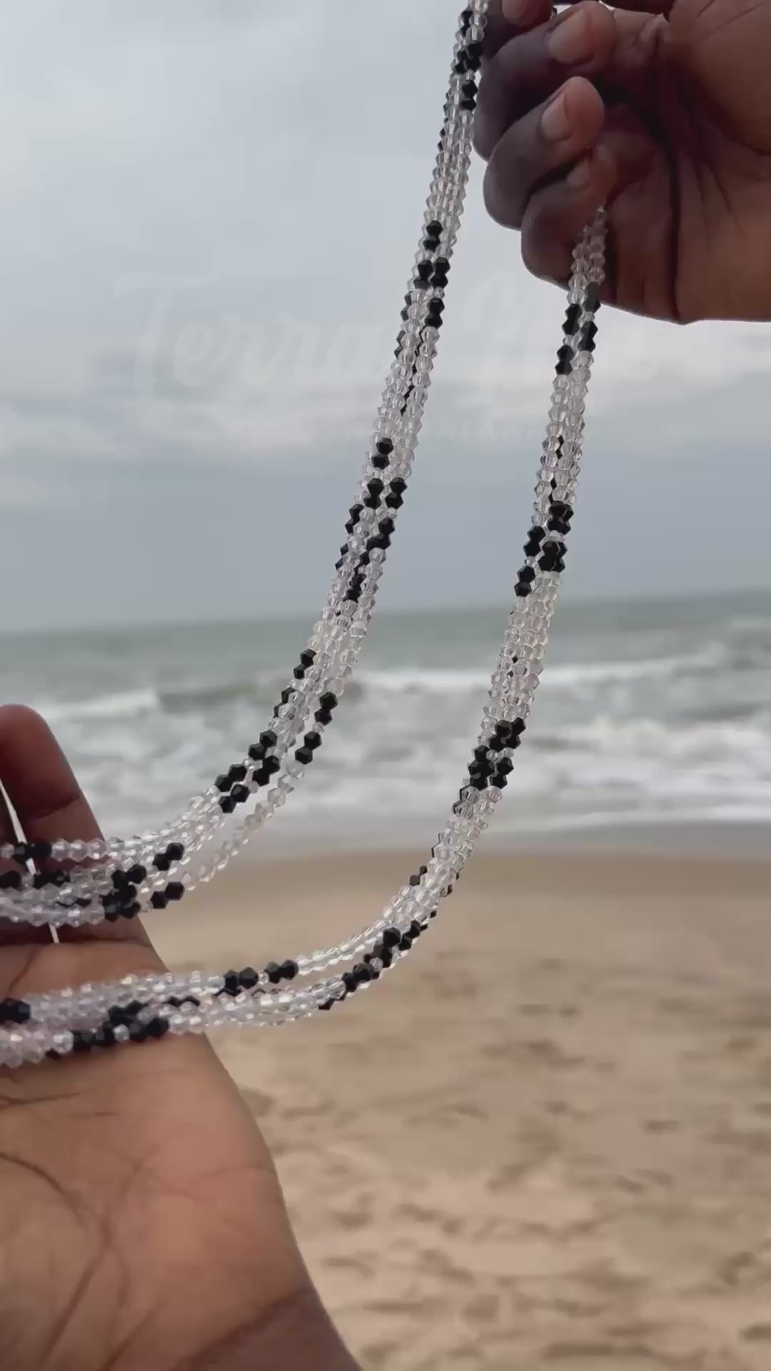 AJII FAH - Silver & Black